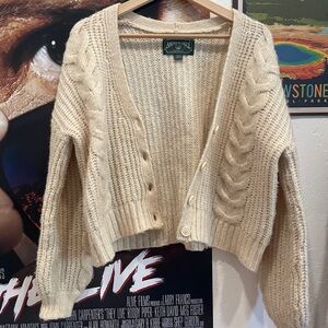 🐑 vintage american eagle cream cable knit cardigan 🐑